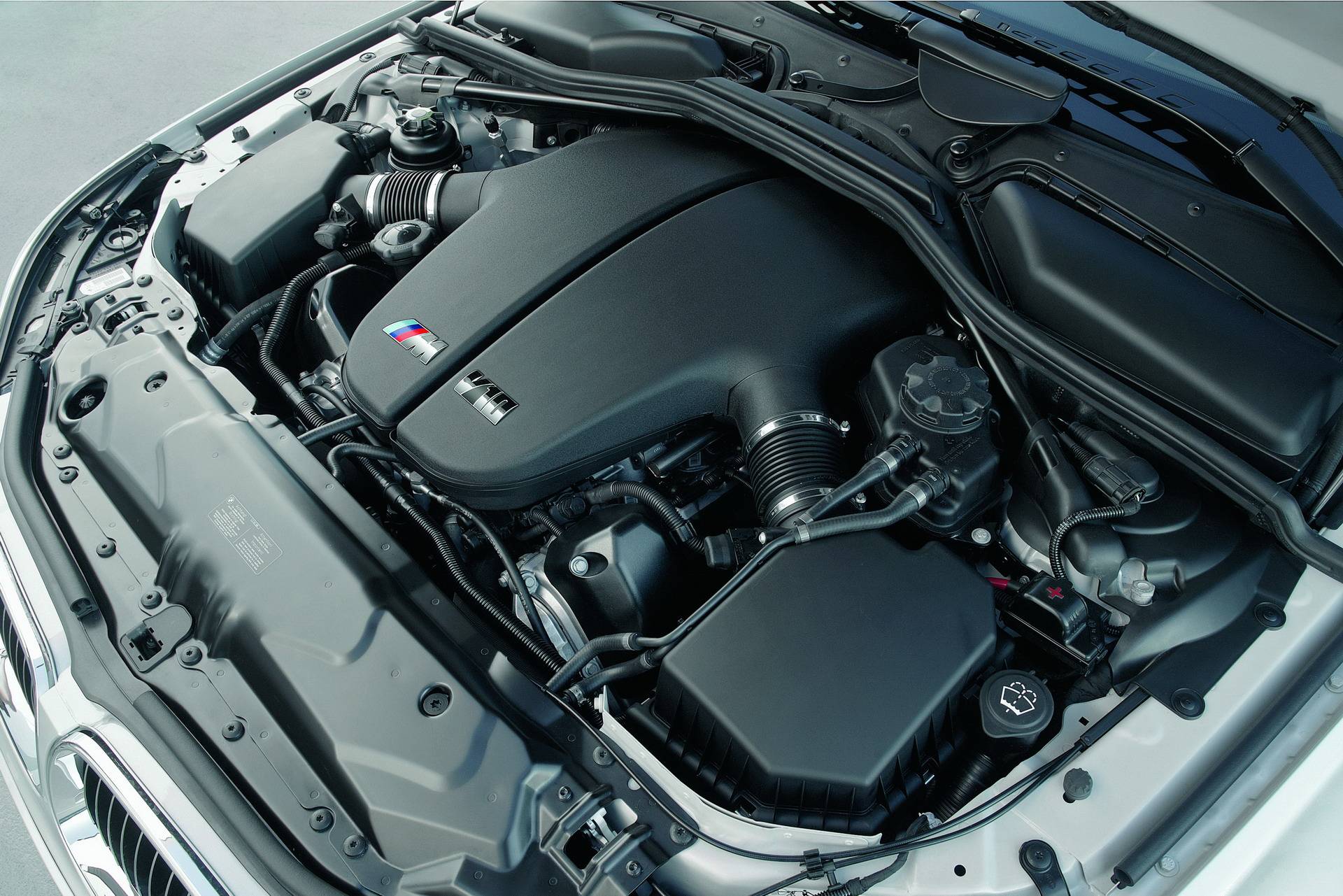 Двигатель BMW S85 V10 - легендарный мотор из Баварии 10