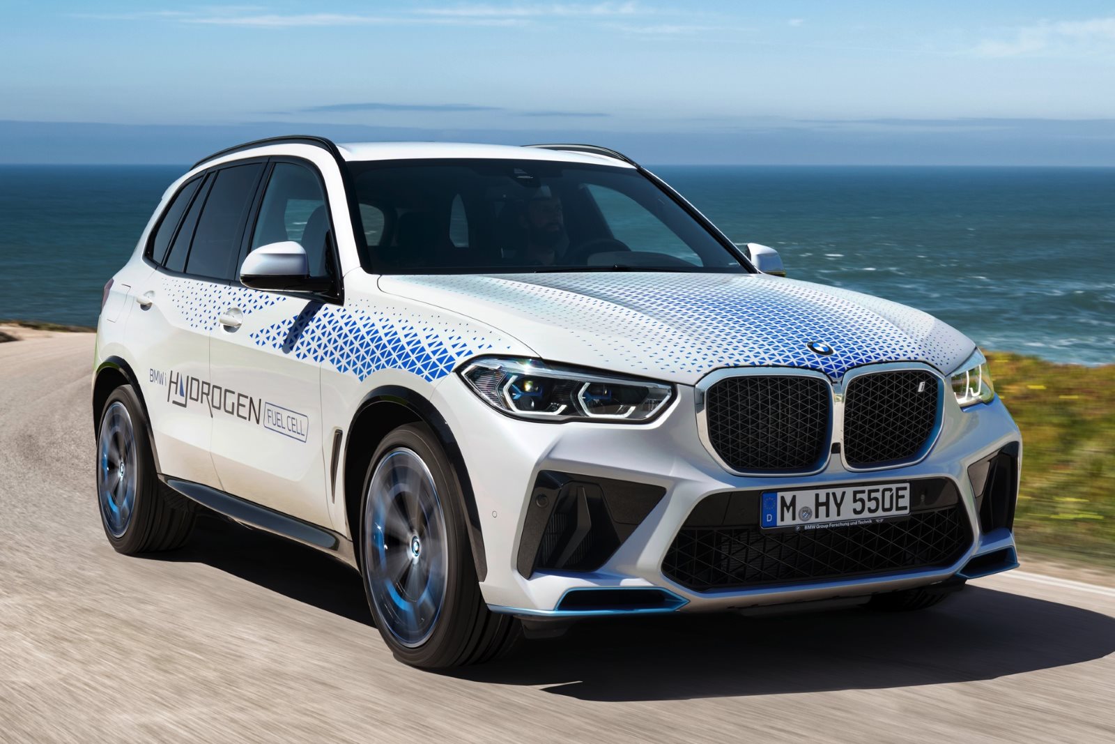 Водородный BMW iX5 Hydrogen пошел в серию 2