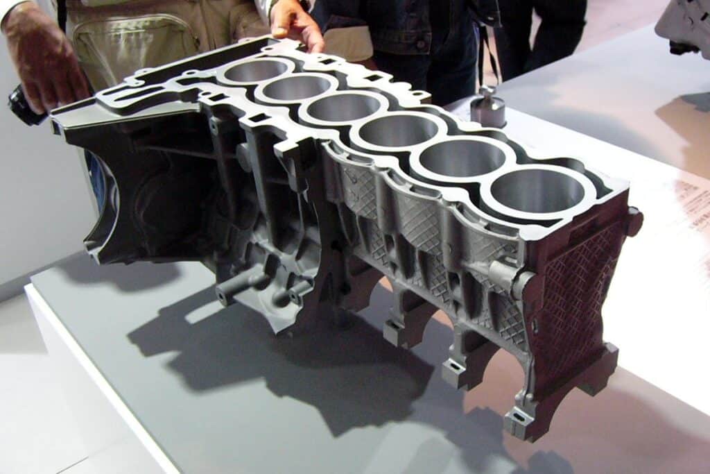 Двигатель BMW N52 - обзор, неисправности и рекомендации