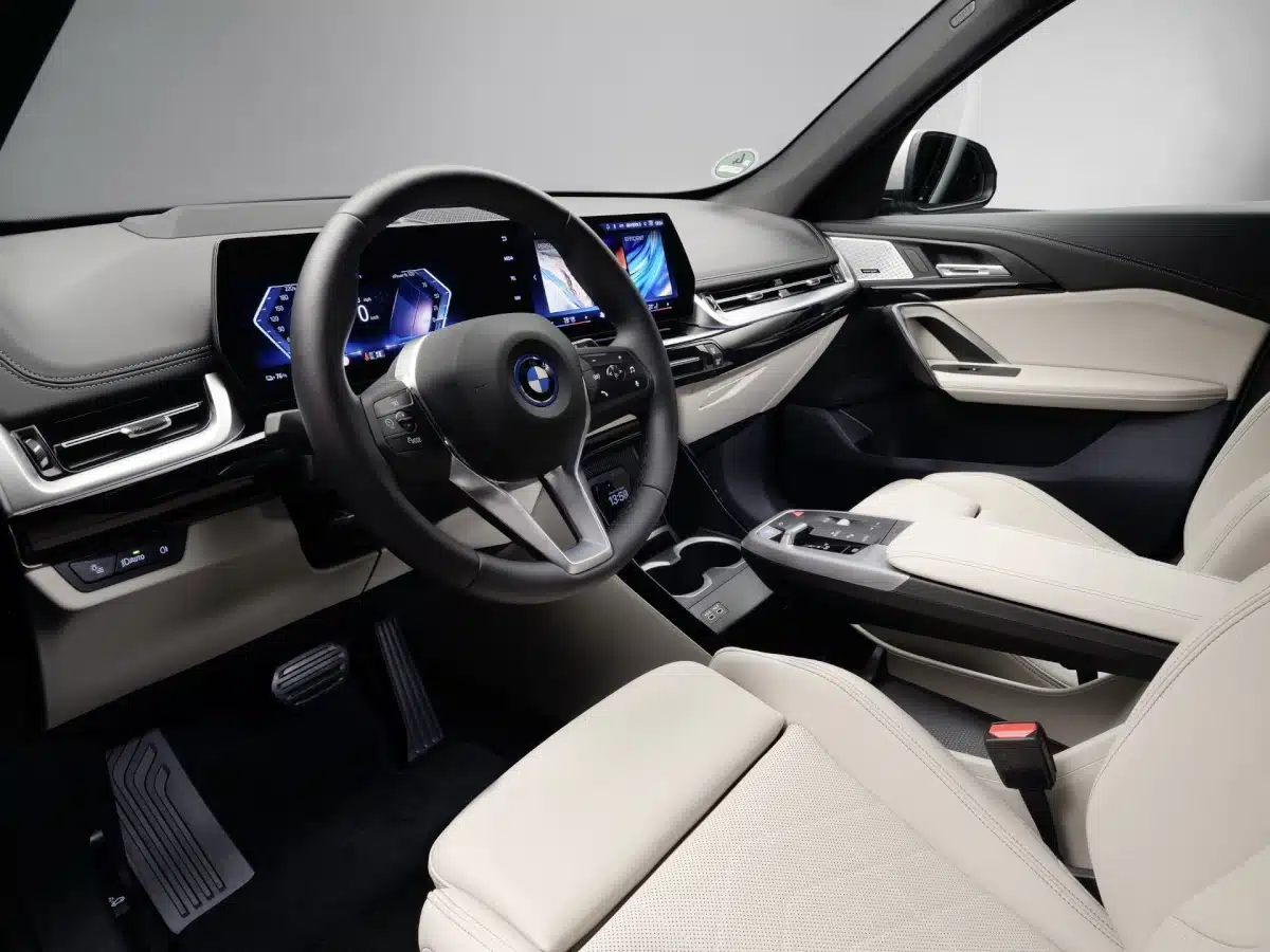 Новый BMW iX1 eDrive20 U11 с запасом хода 475 км 4