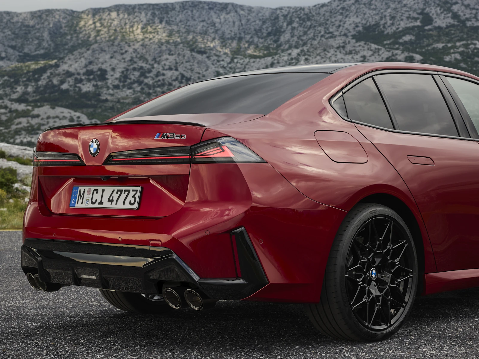 BMW 3 серии G50 — важное о 8-м поколении и BMW M350 xDrive G50